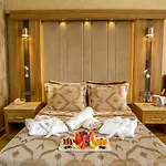 Laur Experience & Elegance Resort 5*