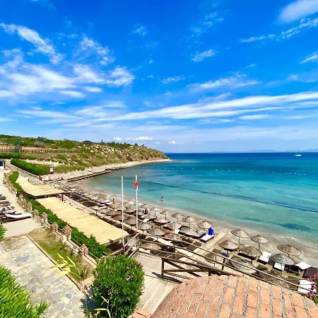 Laur Experience & Elegance Complex