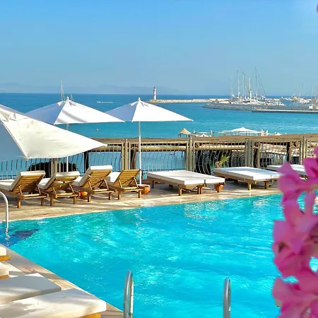 Laur Experience & Elegance Complex