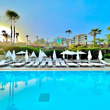 Laur Experience & Elegance Resort