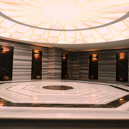 リゾート Laur Experience & Elegance