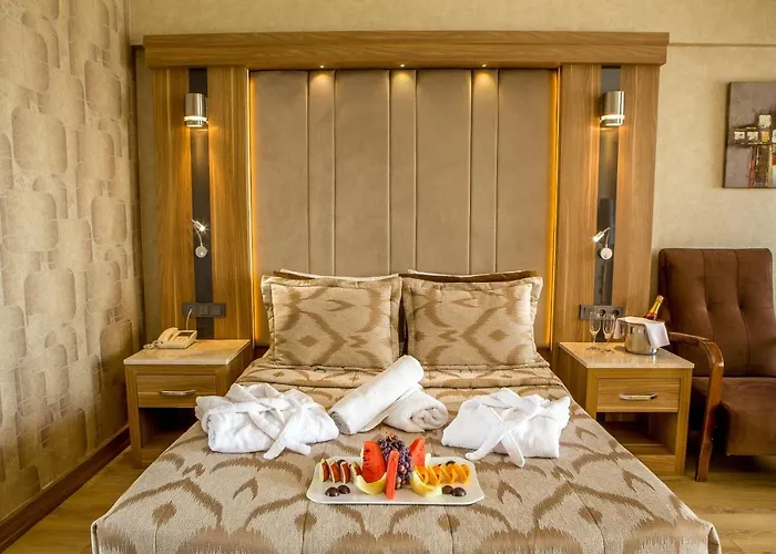 Laur Experience & Elegance Resort 5*